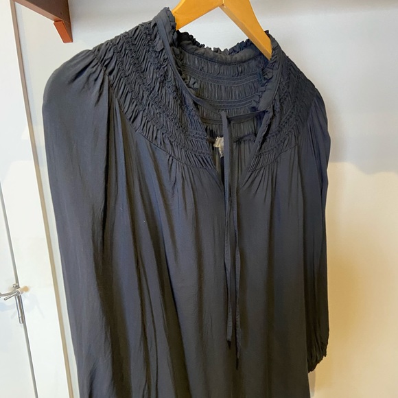 Blue Odille blouse. Size 4. - Picture 2 of 4